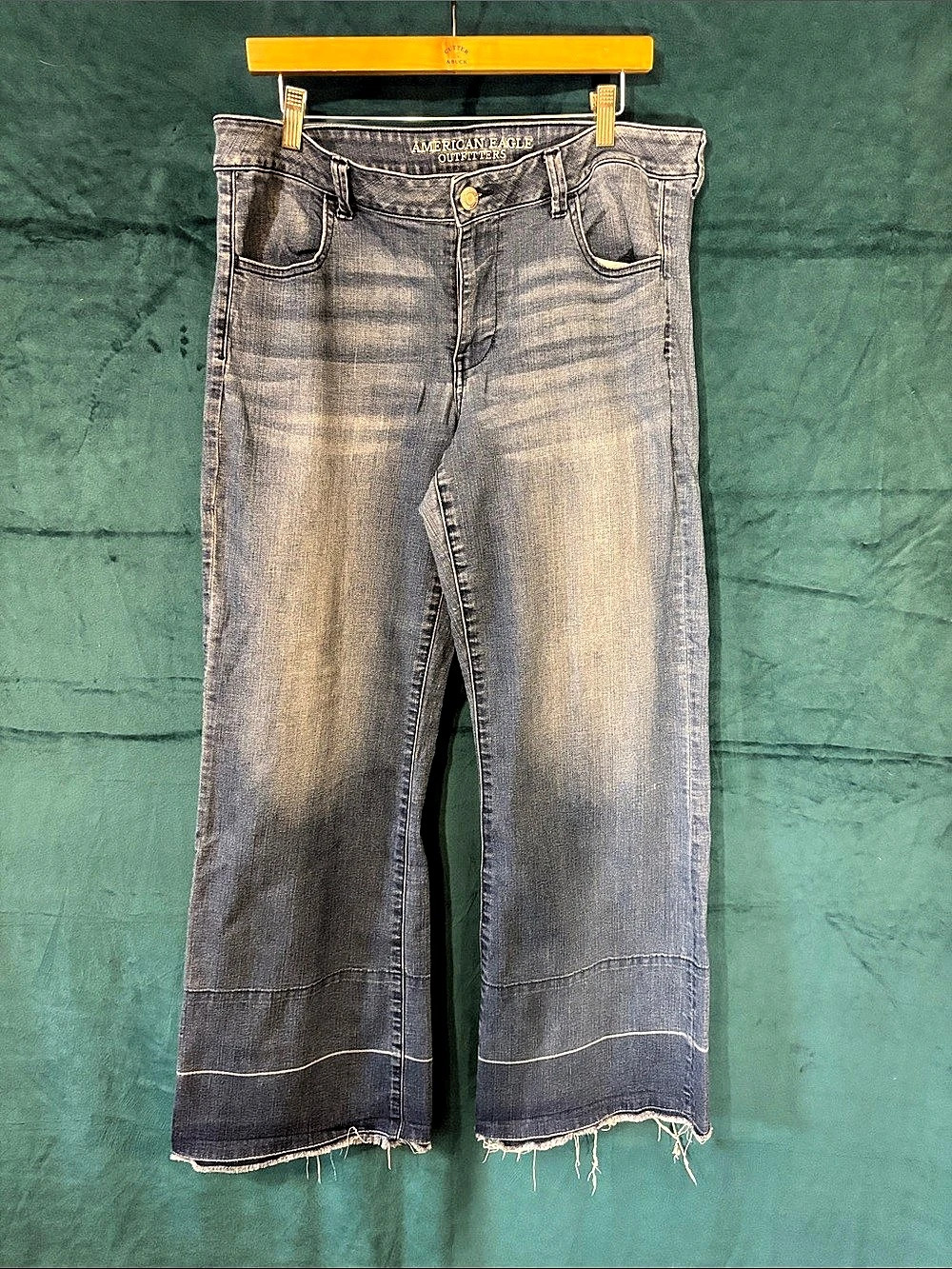 American Eagle Outfitters Super Stretch Wide Leg Jeans Size 16